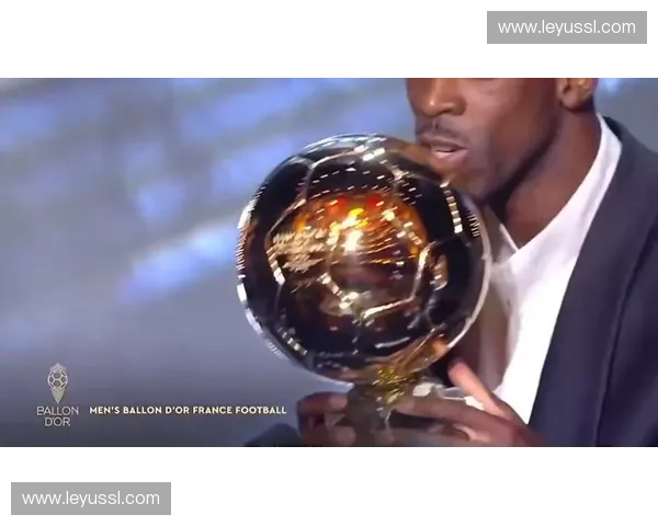 队报赛后评分：登贝莱9分金球级，巴莱尔迪1分铅球级